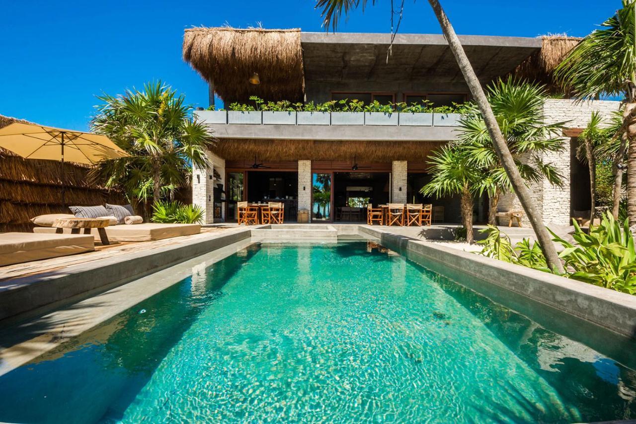 Beachfront Villa In Tankah Bay Tulum Exterior photo
