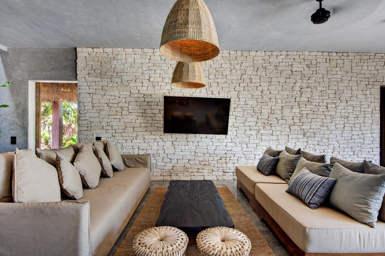 Beachfront Villa In Tankah Bay Tulum Exterior photo