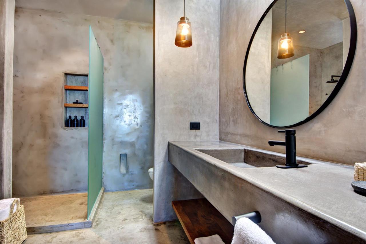 Beachfront Villa In Tankah Bay Tulum Exterior photo