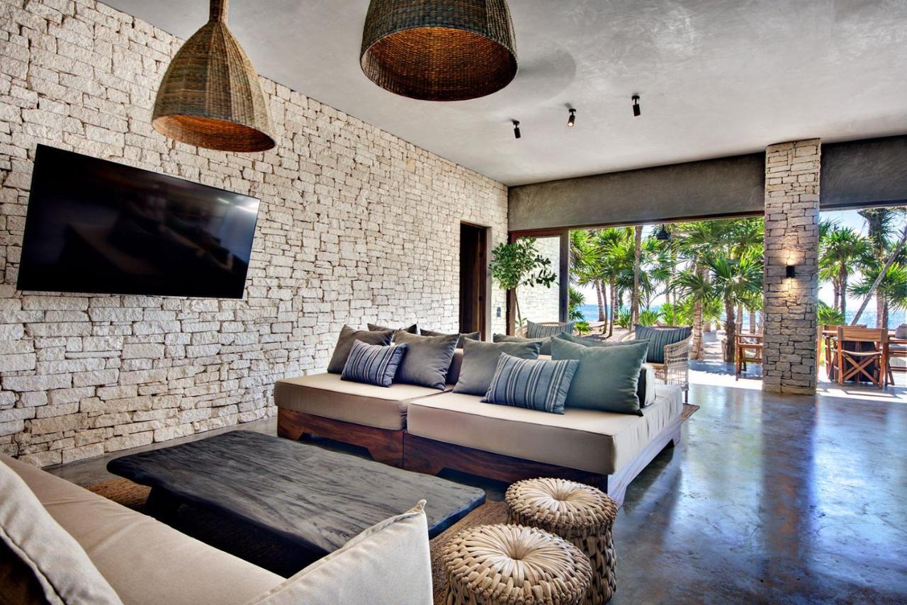 Beachfront Villa In Tankah Bay Tulum Exterior photo